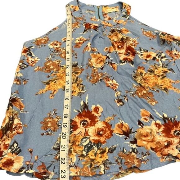 Altar'd State Sleeveless Blue Floral Top High Neck Back Zip Size Small - Picture 8 of 8